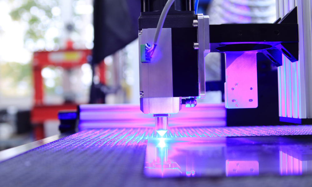 taglio laser del plexiglass